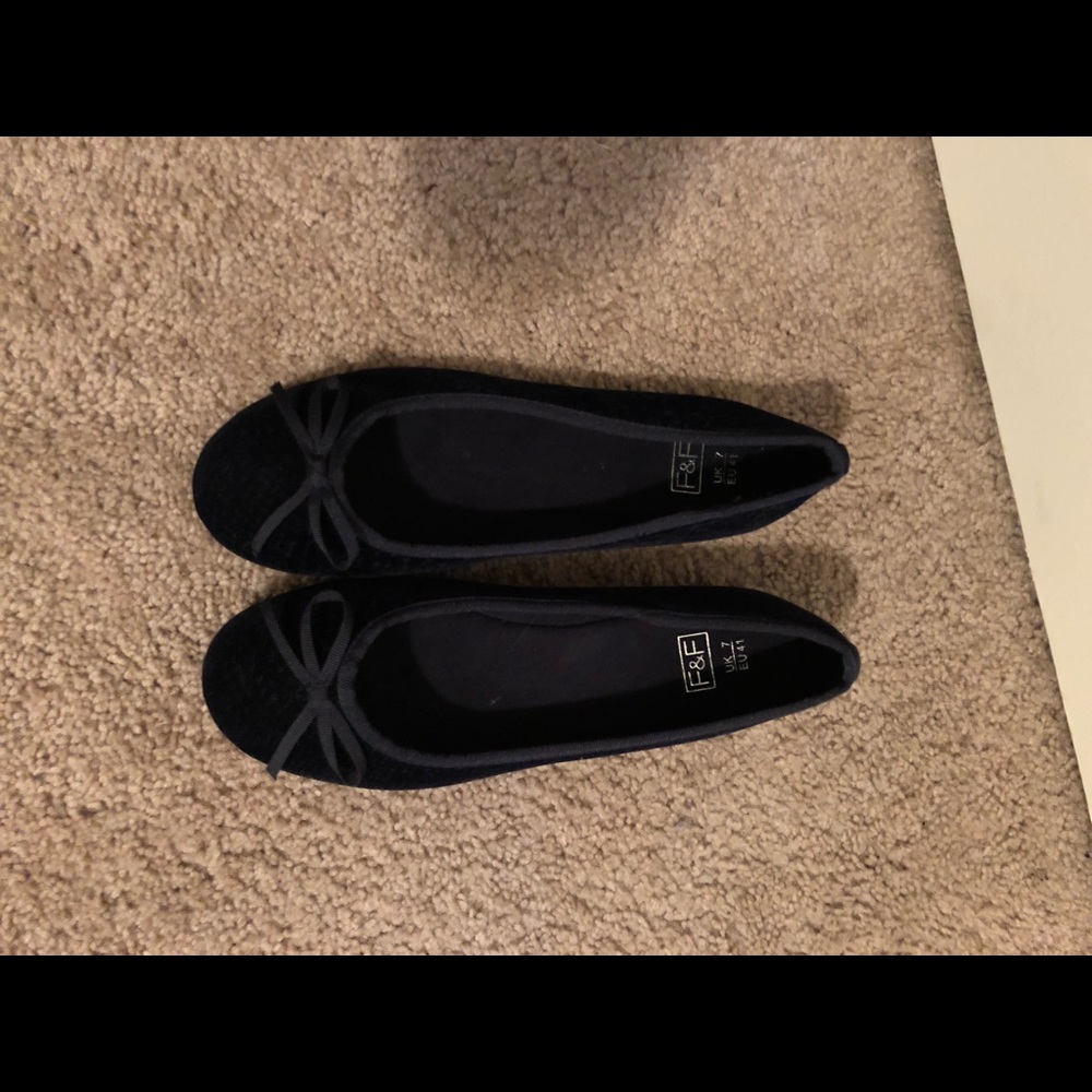 NWOT navy velvet ballet flats
